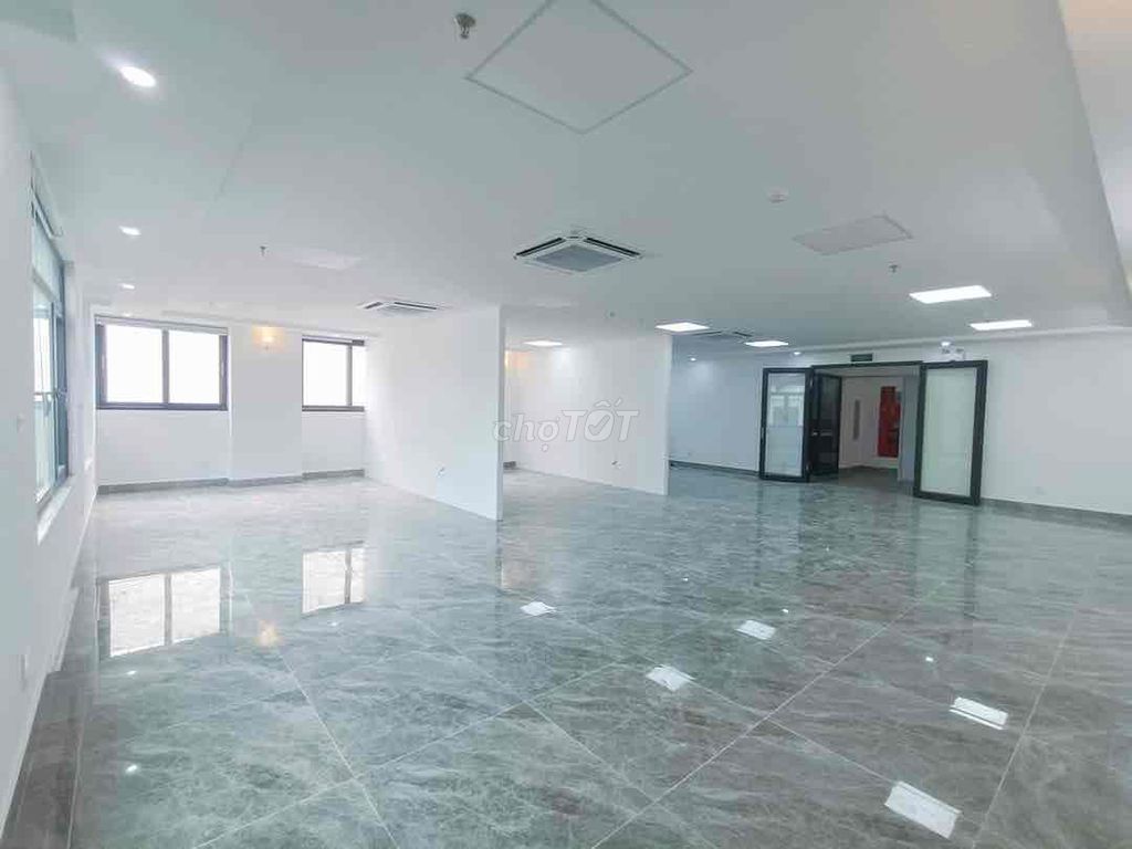 Дом, 11 спален · 210 м² 2