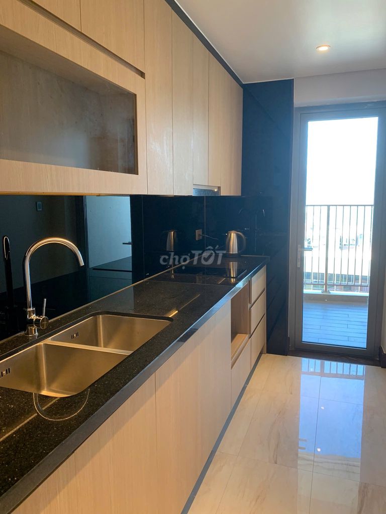 Квартира, 2 спальни · 109 м²