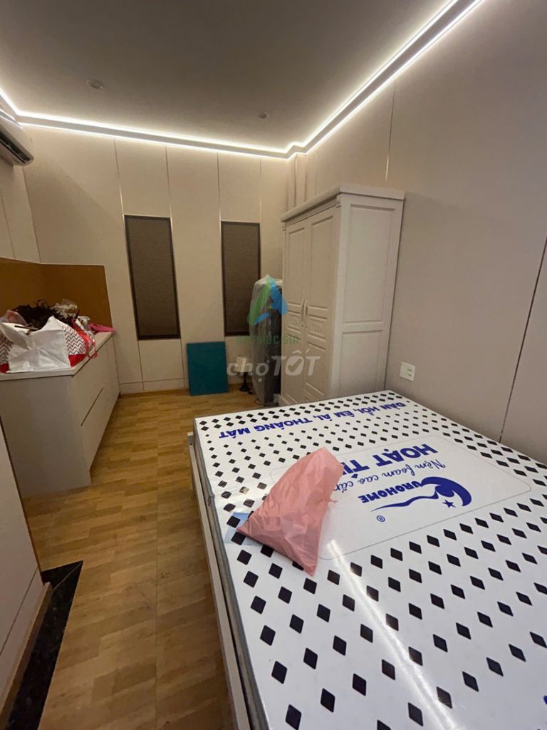 Дом, 9 спален · 54 м² 3