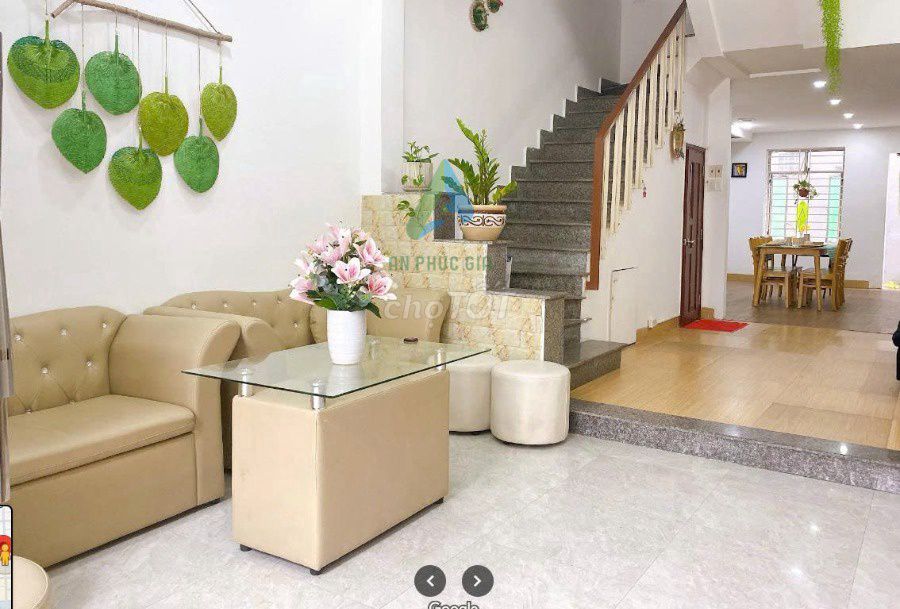 Дом, 11 спален · 120 м² 3
