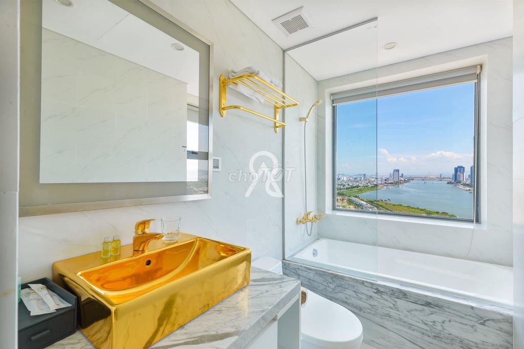 Квартира, 2 спальни · 70 м² 3