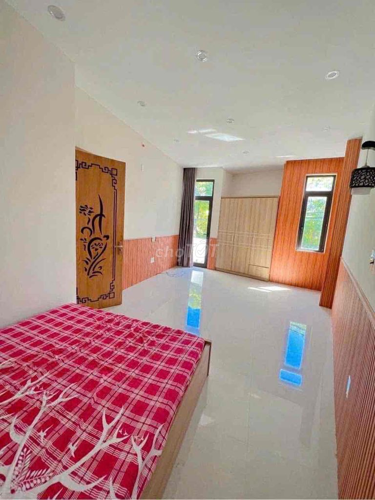 Дом, 4 спальни · 90 м² 9