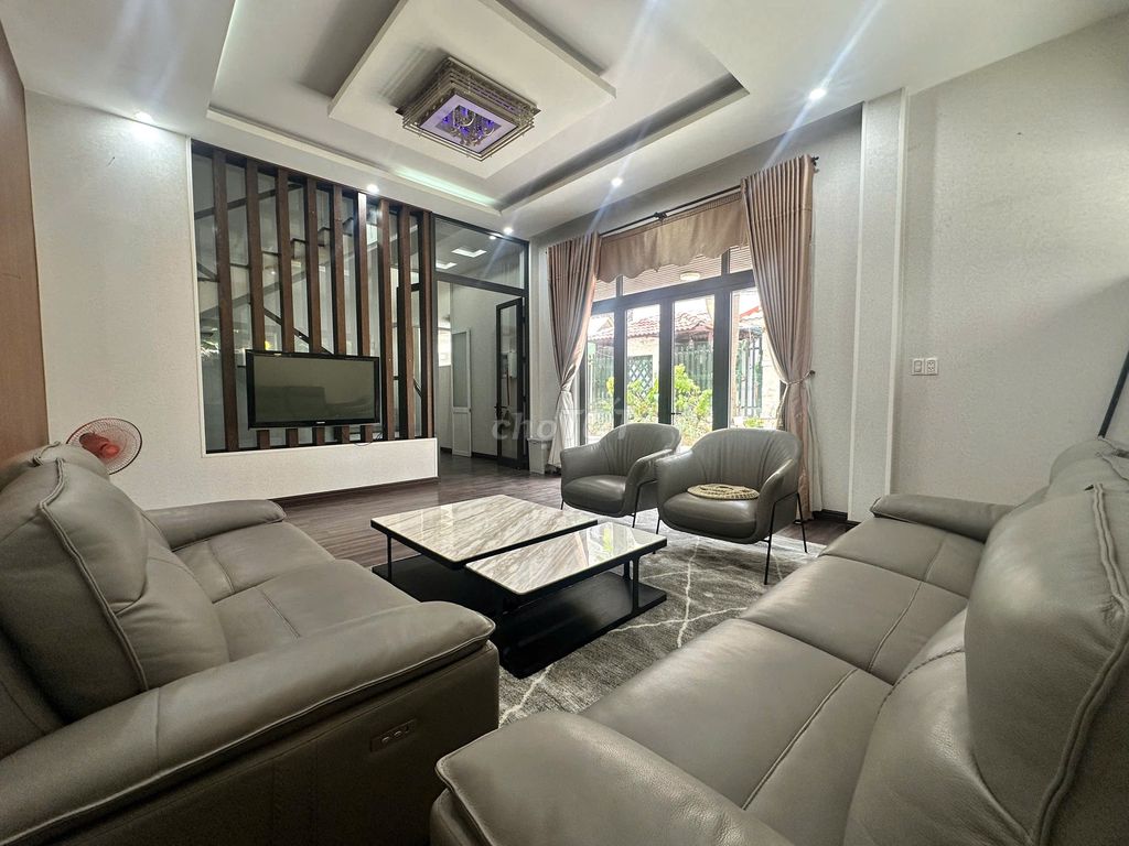 Дом, 4 спальни · 75 м² 3
