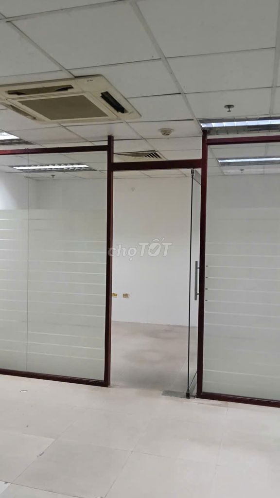 725 м² 6