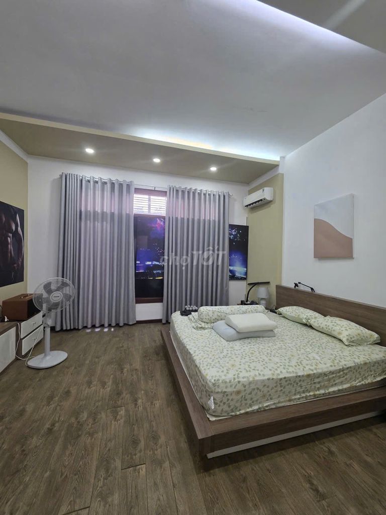 Дом, 4 спальни · 120 м² 4
