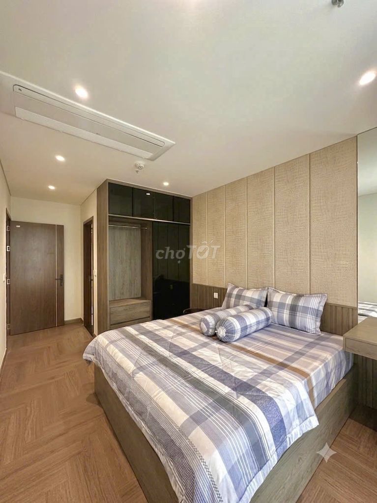 Квартира, 3 спальни · 91 м² 3
