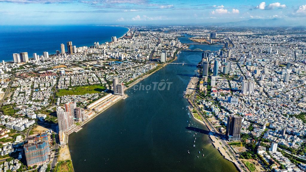 Квартира, 3 спальни · 91 м² 9