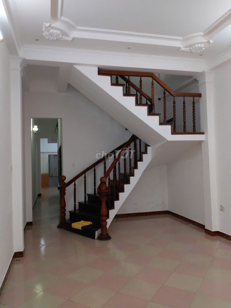 Дом, 3 спальни · 80 м² 3