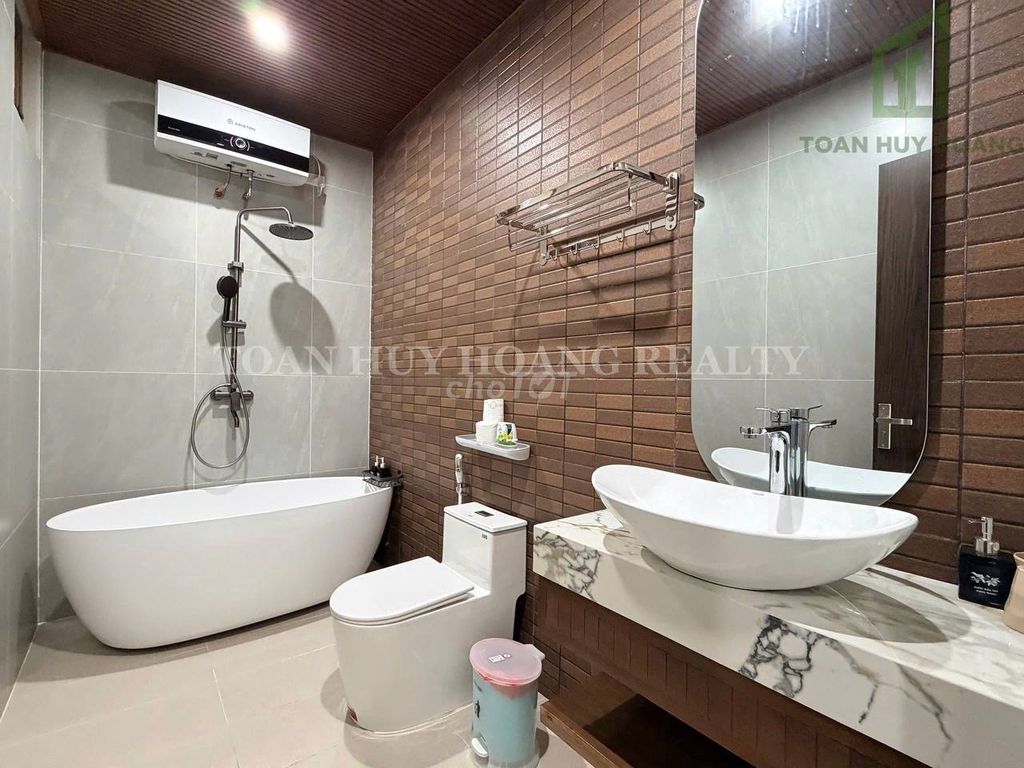 Дом, 5 спален · 105 м² 10