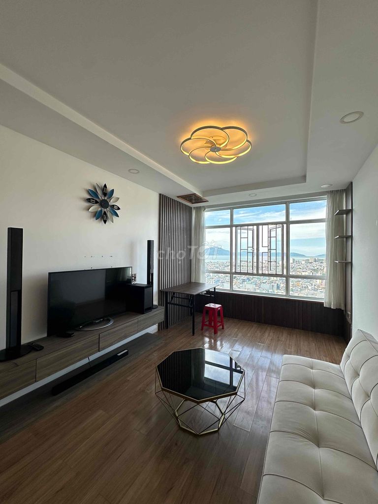 Квартира, 3 спальни · 110 м² 4