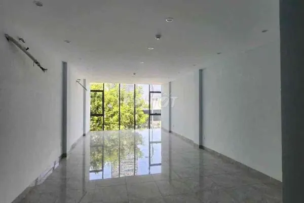 Дом, 8 спален · 90 м²