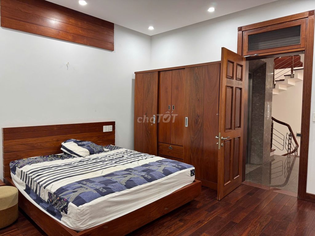 Дом, 6 спален · 100 м² 5