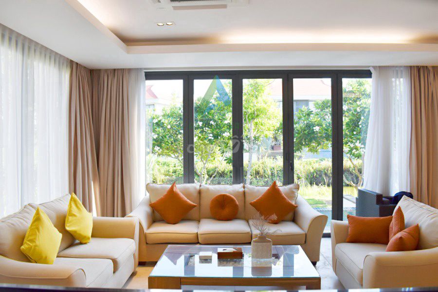Дом, 3 спальни · 750 м² 3