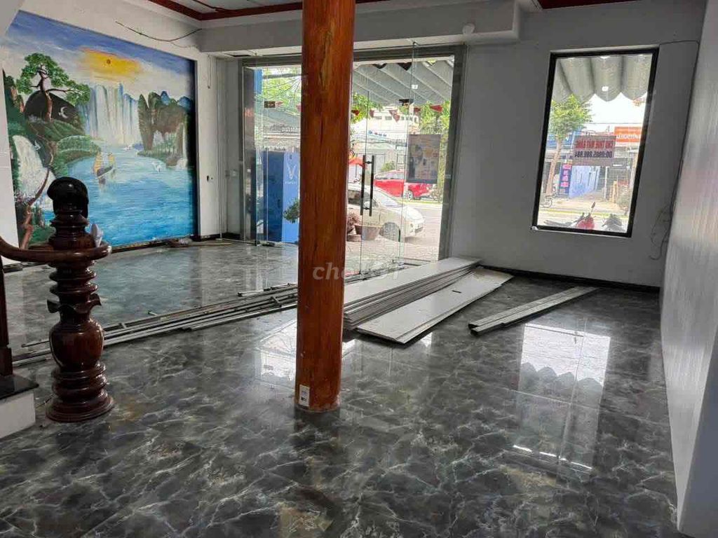 Дом, 5 спален · 200 м² 2
