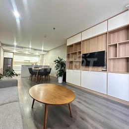 Квартира, 3 спальни · 130 м² 2