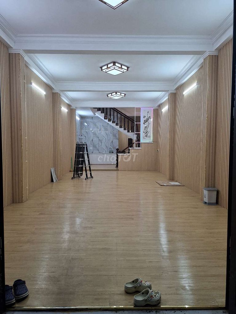 Дом, 5 спален · 100 м² 2