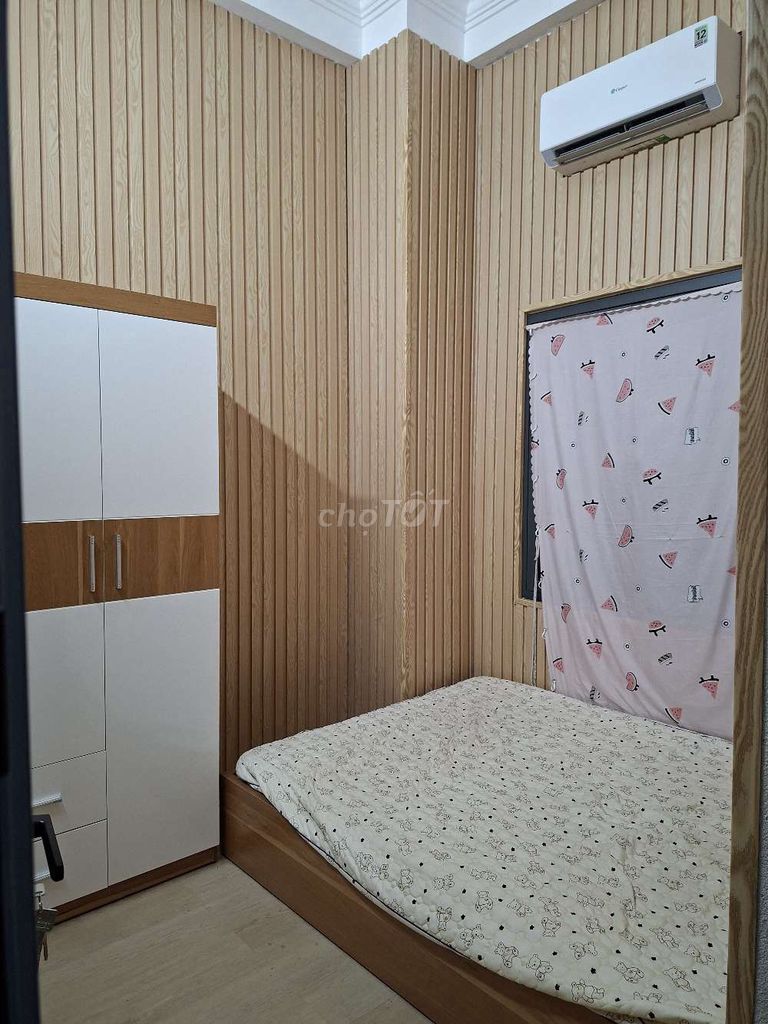 Дом, 5 спален · 100 м² 5