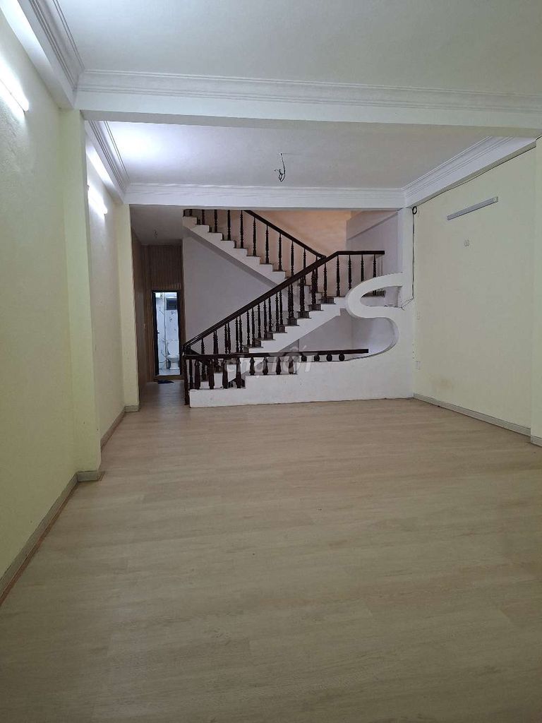 Дом, 5 спален · 100 м² 10