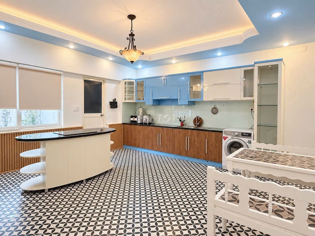 Квартира, 1 спальня · 70 м² 6