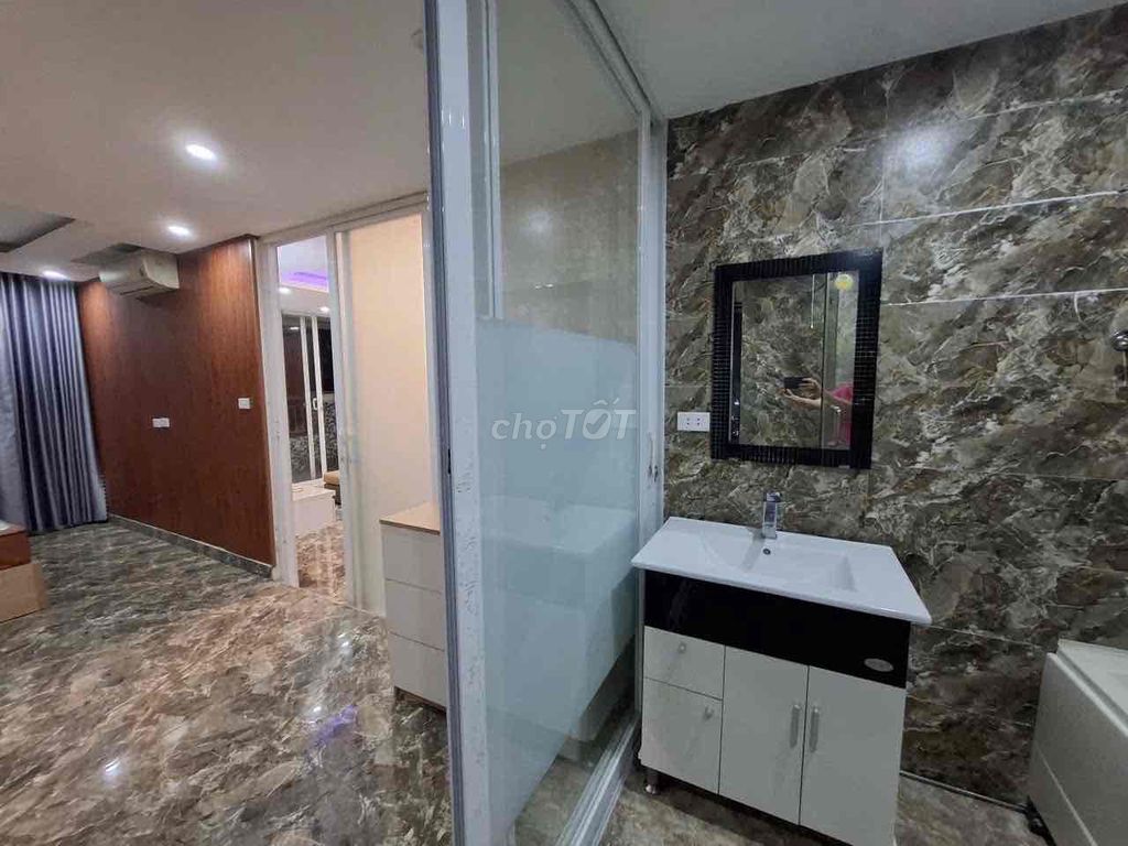 Квартира, 2 спальни · 70 м² 4