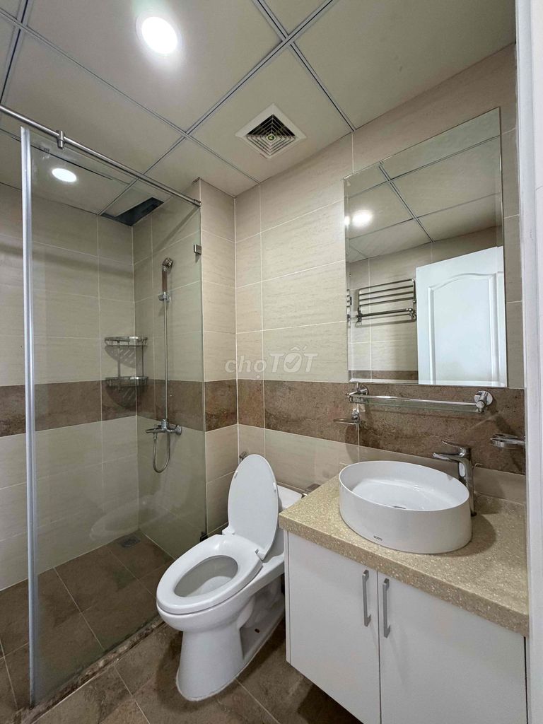 Квартира, 3 спальни · 96 м² 8