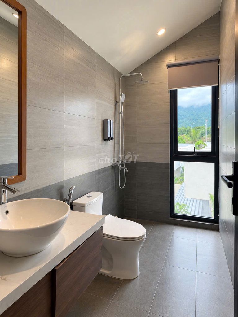 Дом, 5 спален · 250 м² 10