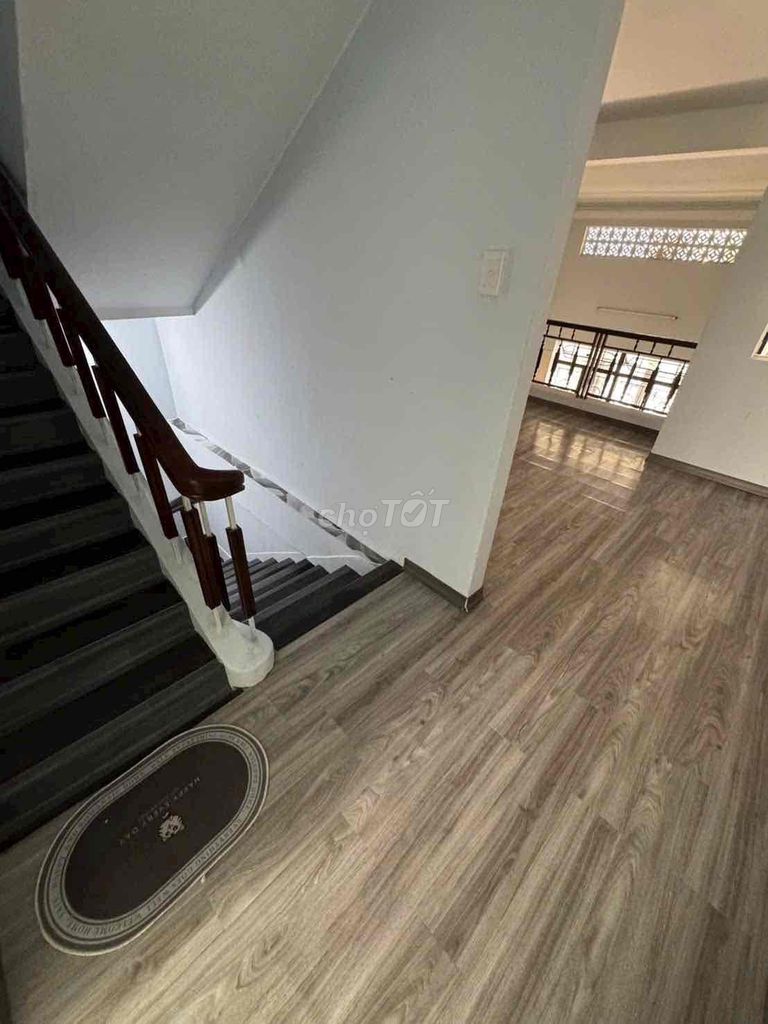 Дом, 5 спален · 100 м² 8