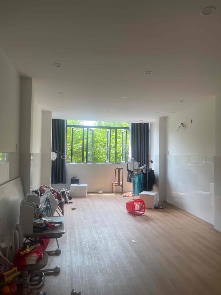 Дом, 6 спален · 105 м² 5