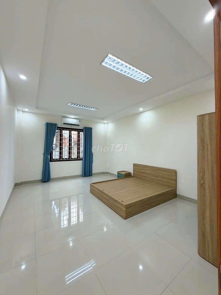 Дом, 5 спален · 100 м² 10