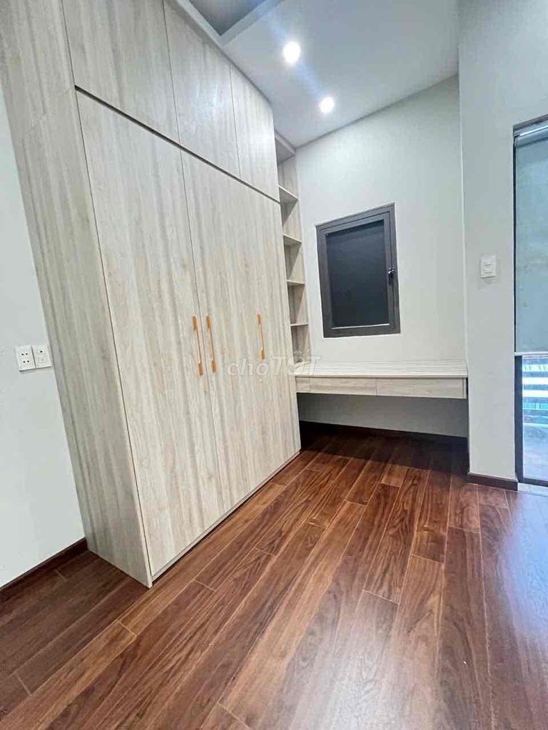 Дом, 3 спальни · 54 м²