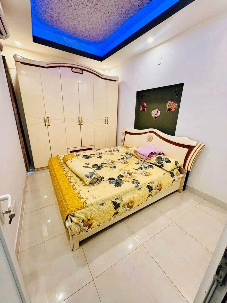 Дом, 4 спальни · 60 м² 4
