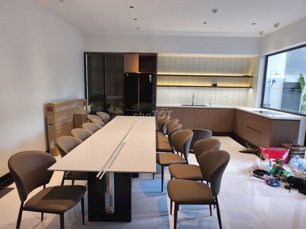 Дом, 6 спален · 160 м² 2