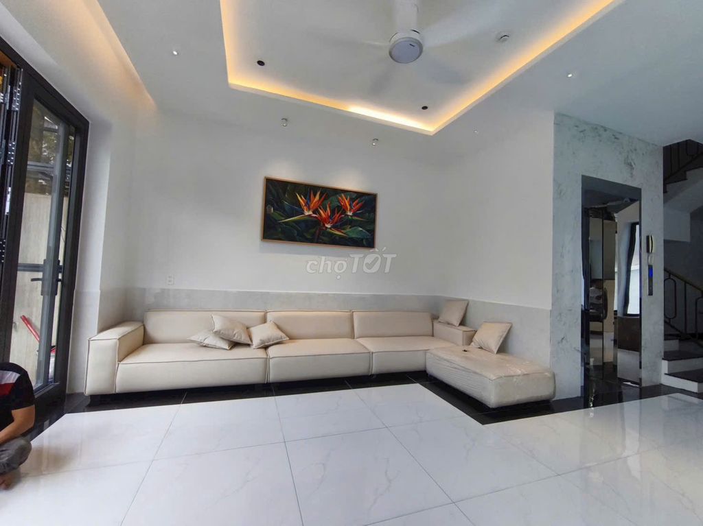 Дом, 6 спален · 160 м² 5