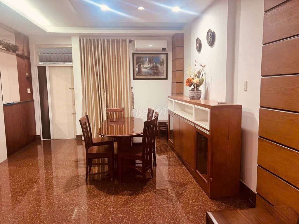 Дом, 4 спальни · 150 м² 6