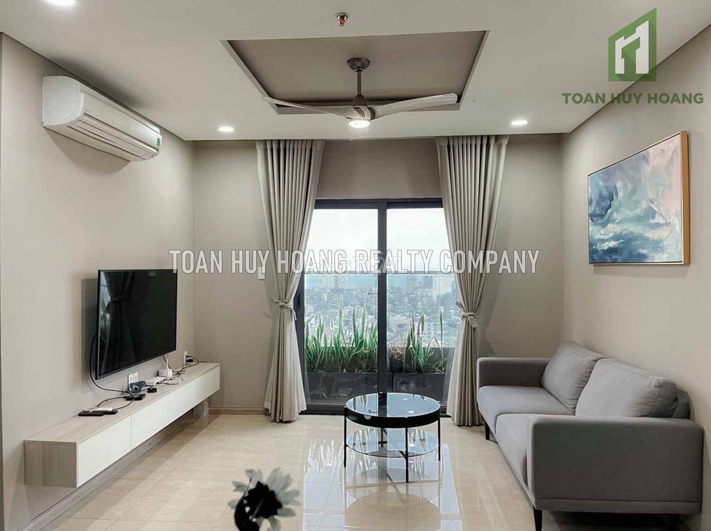Квартира, 3 спальни · 100 м²