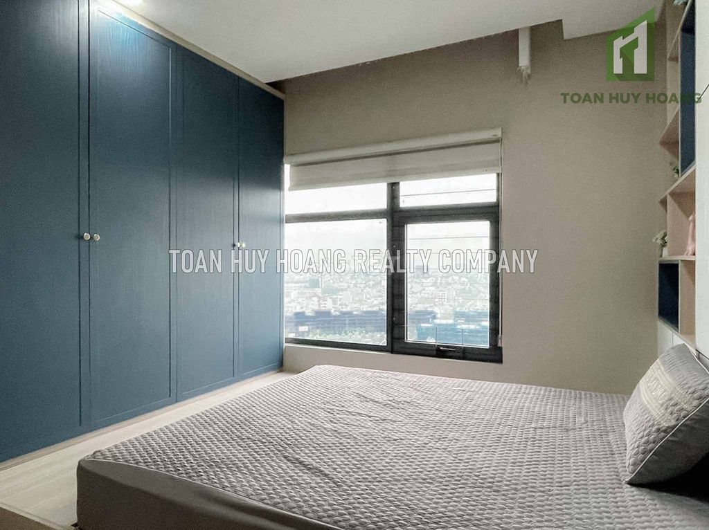 Квартира, 3 спальни · 100 м² 9