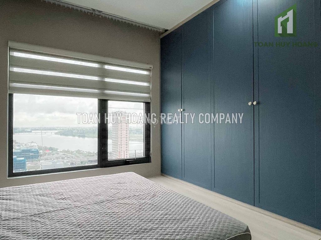 Квартира, 3 спальни · 100 м² 10
