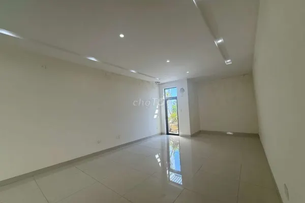 Дом, 5 спален · 100 м² 7