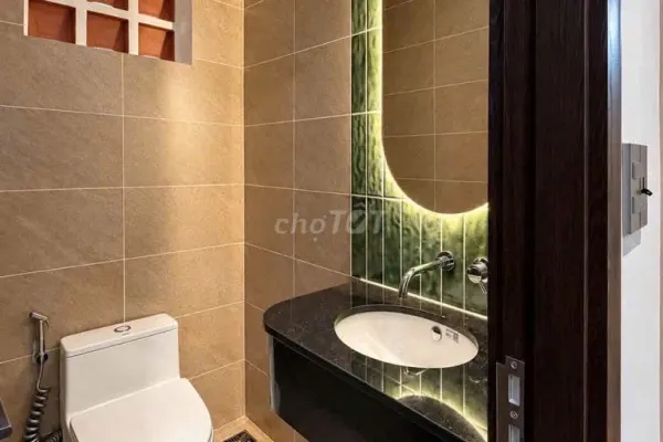 Дом, 11 спален · 170 м²