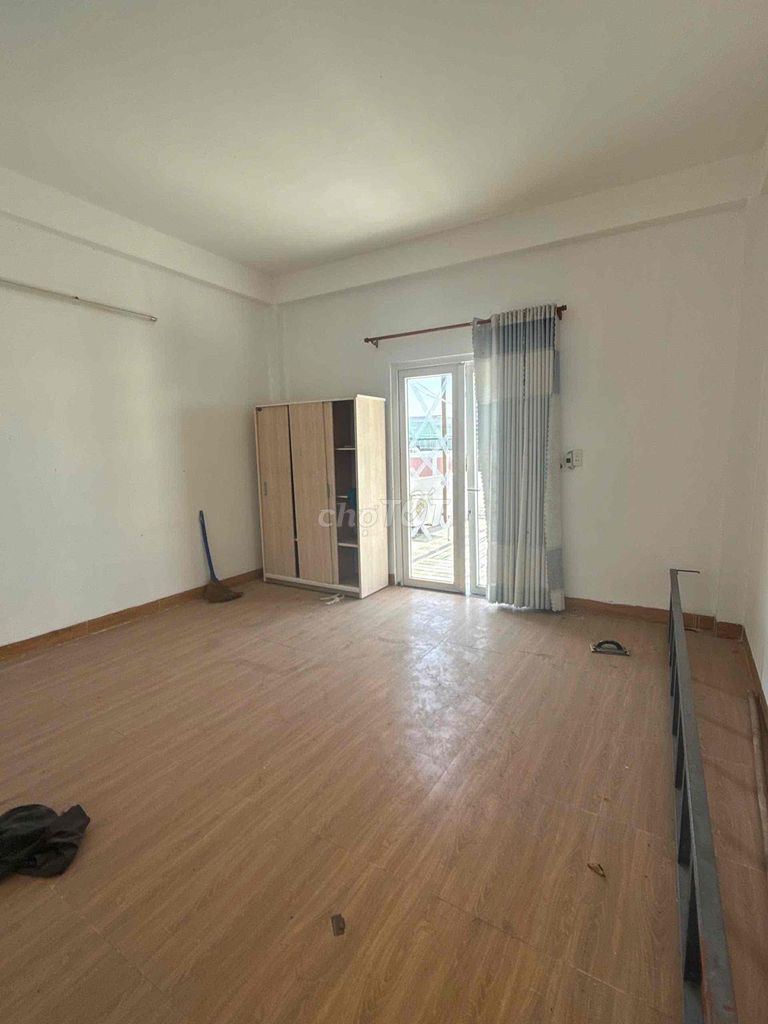 Дом, 5 спален · 100 м² 6