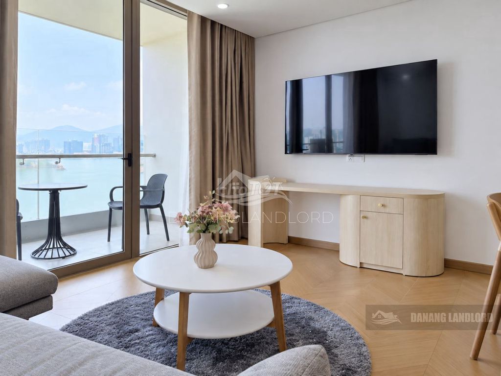 Квартира, 1 спальня · 65 м²