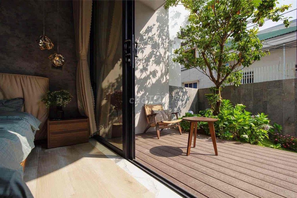 Дом, 3 спальни · 180 м² 3
