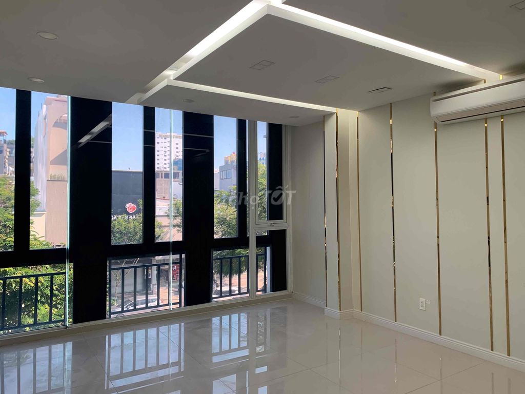 750 м² 6