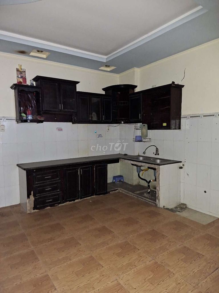 Дом, 6 спален · 100 м² 3