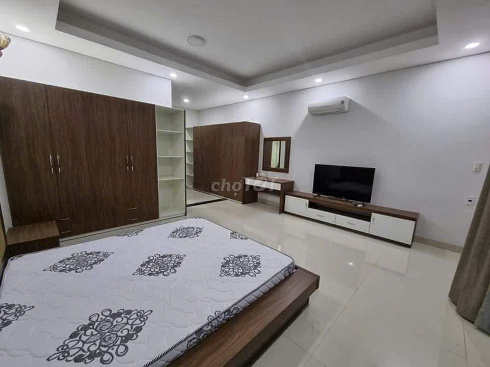 Дом, 4 спальни · 140 м² 2
