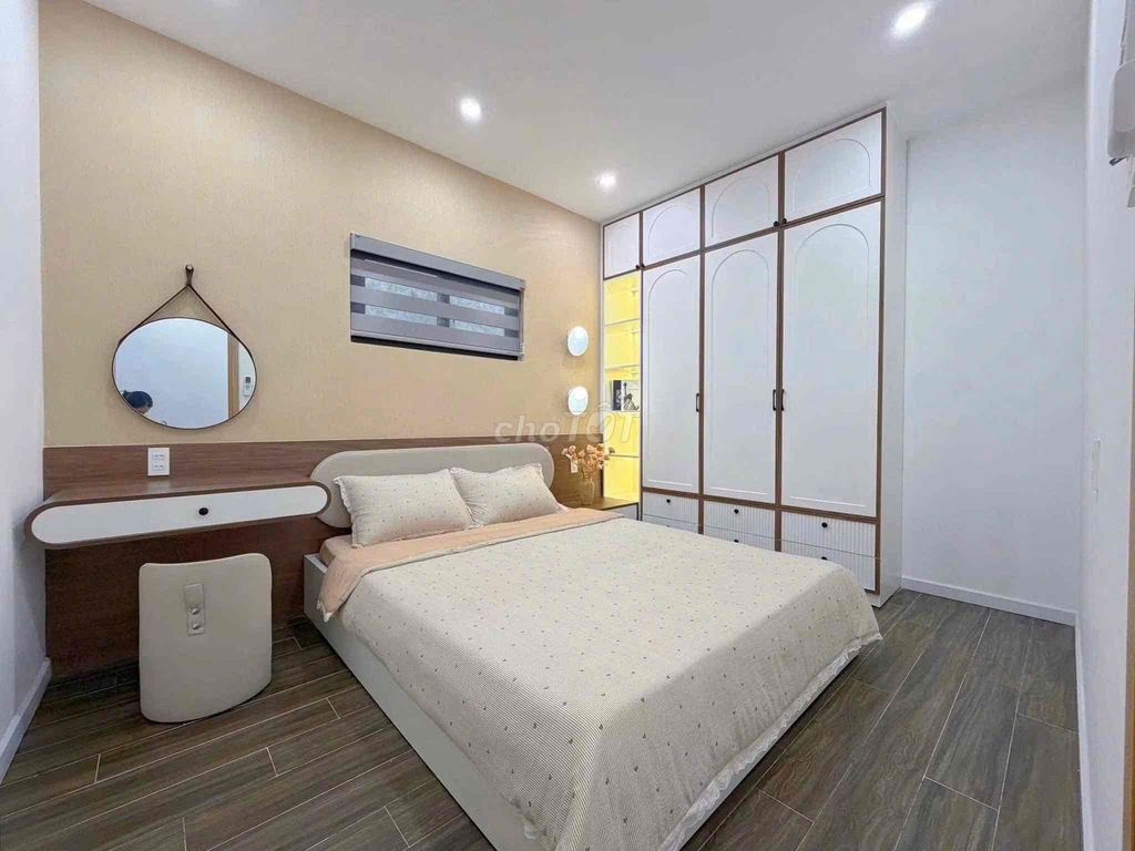 Дом, 3 спальни · 100 м² 3