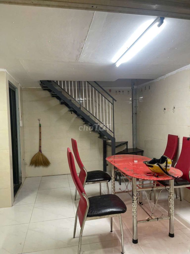 Дом, 2 спальни · 70 м²