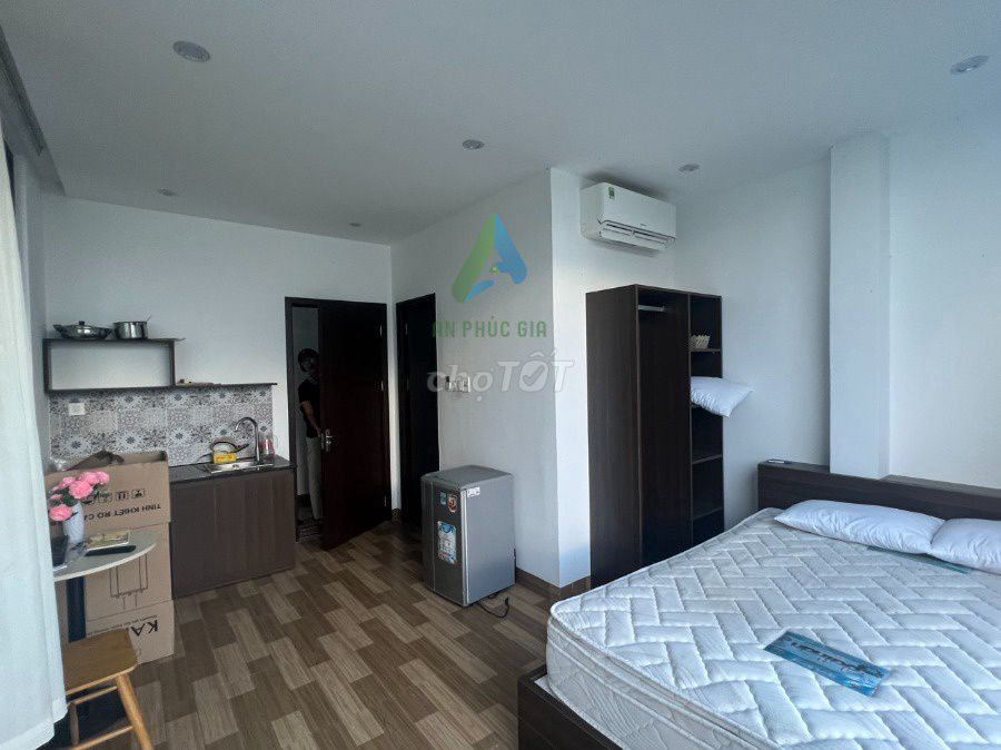 Дом, 11 спален · 200 м²
