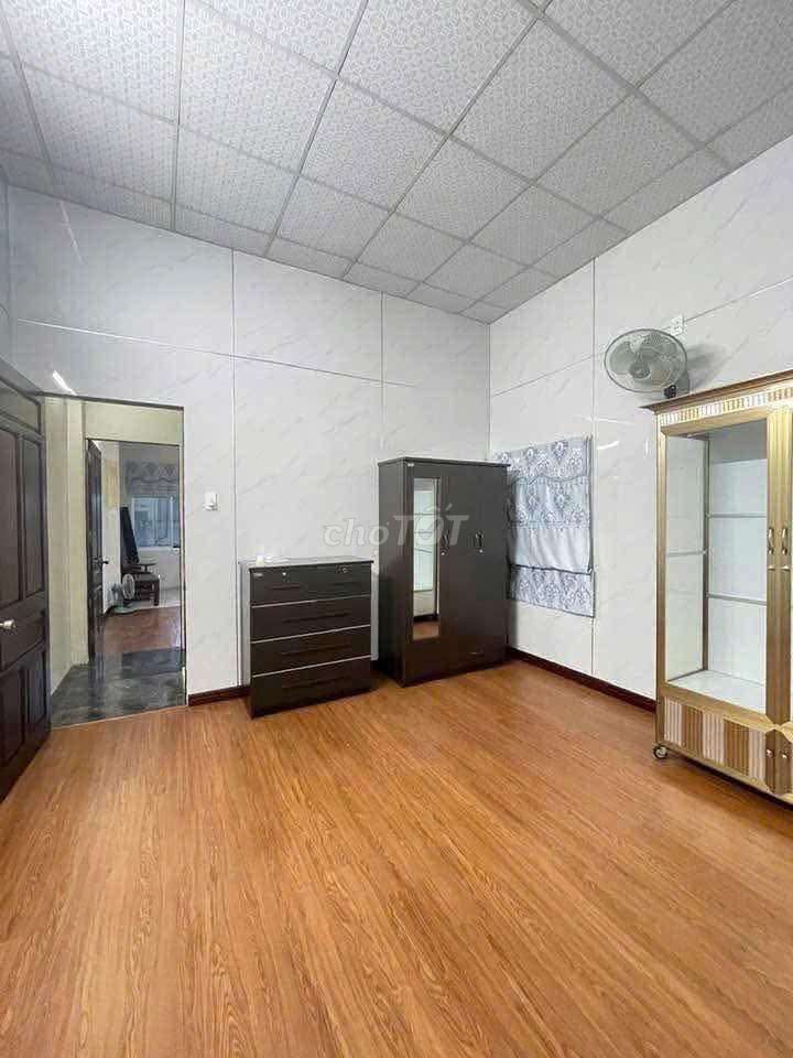 Дом, 3 спальни · 60 м² 6