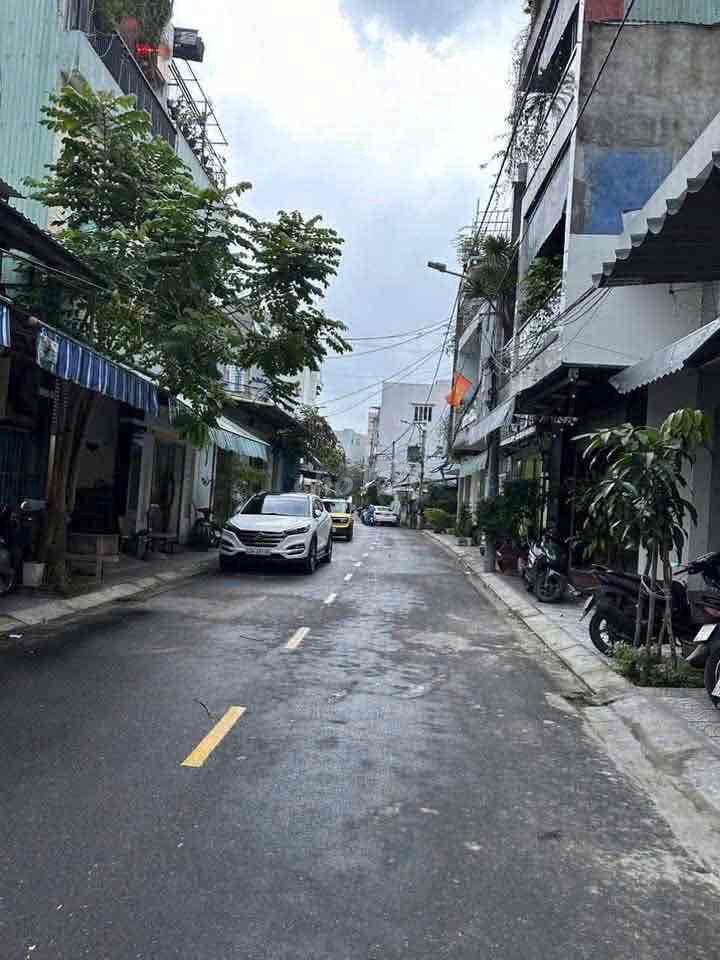Дом, 5 спален · 54 м² 6